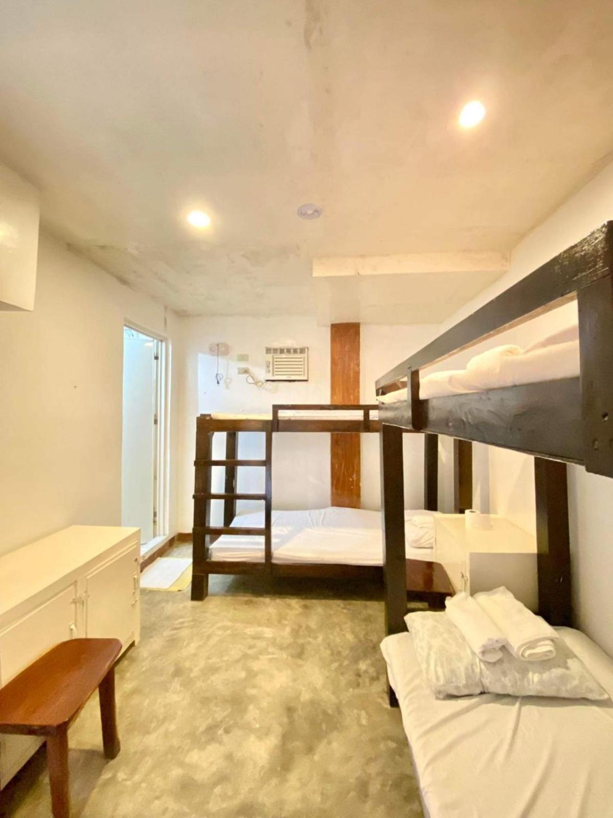 Malayah Hostel General Luna  Room photo