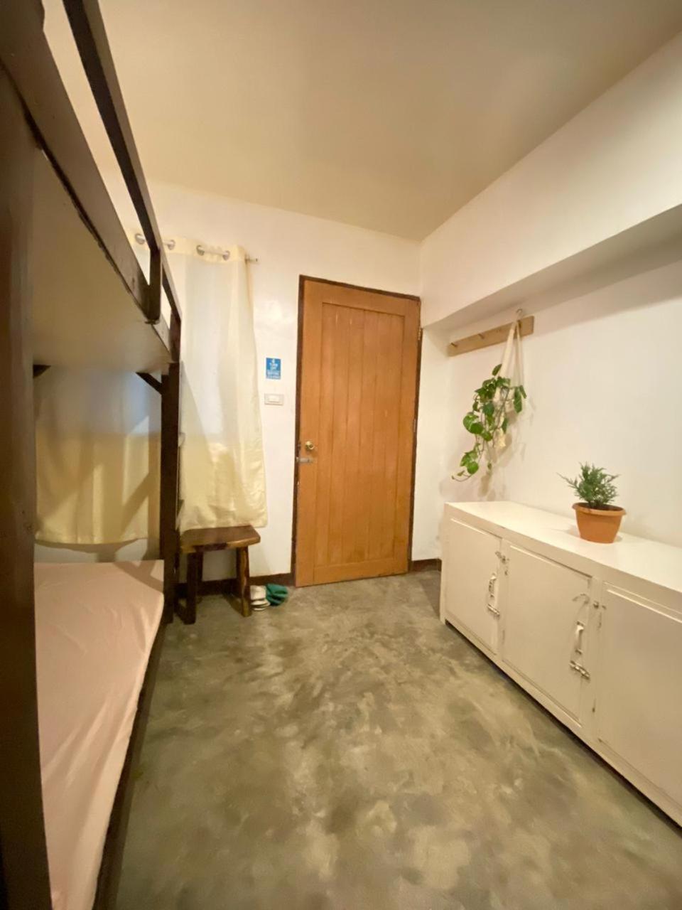 Malayah Hostel General Luna  Room photo