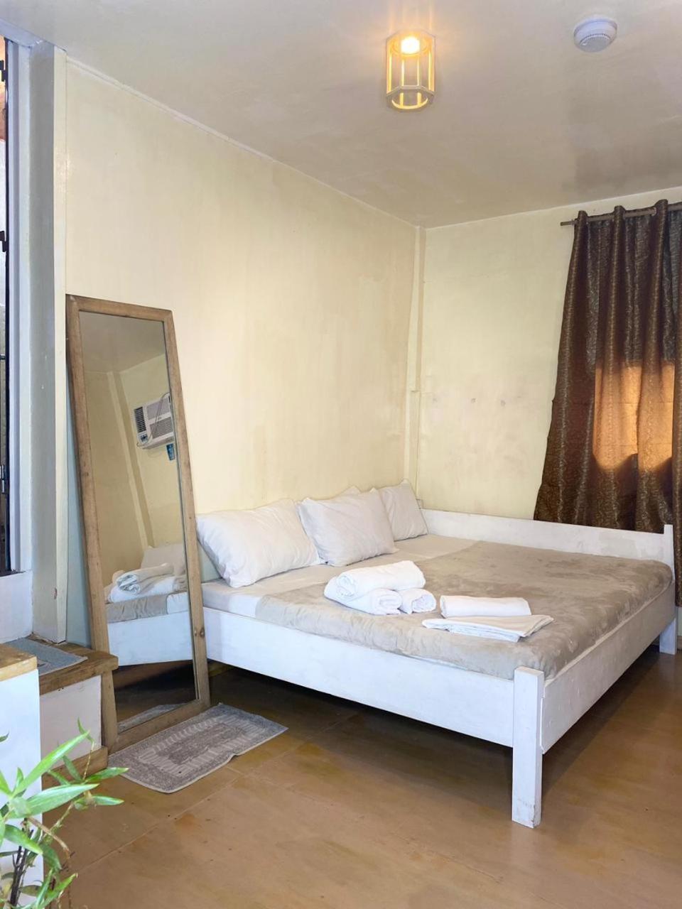 Malayah Hostel General Luna  Room photo